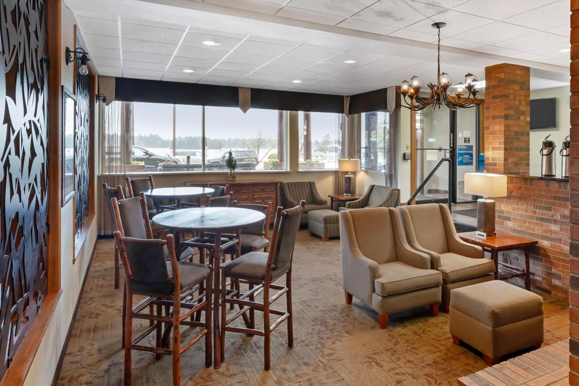 Best Western Plus Concord Inn Мінокуа Екстер'єр фото