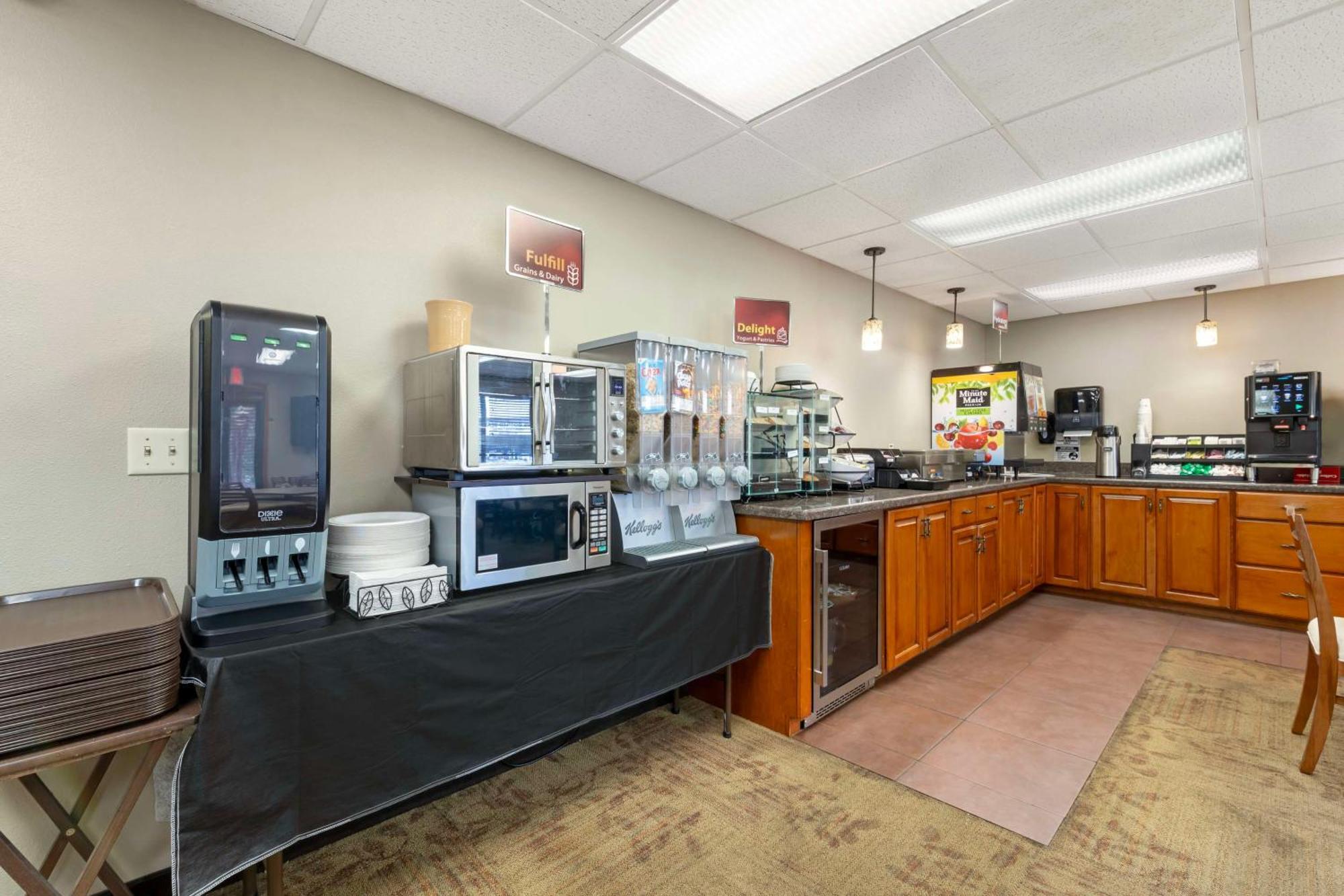 Best Western Plus Concord Inn Мінокуа Екстер'єр фото