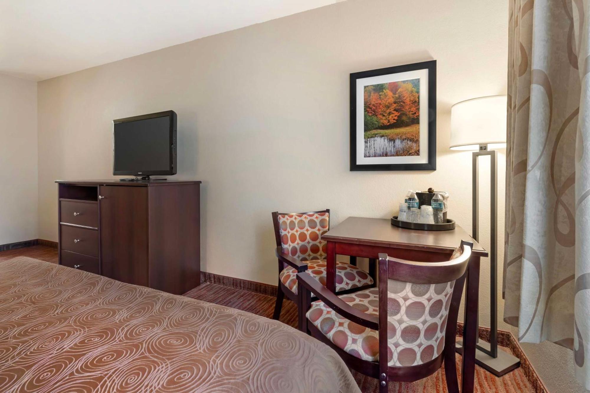 Best Western Plus Concord Inn Мінокуа Екстер'єр фото