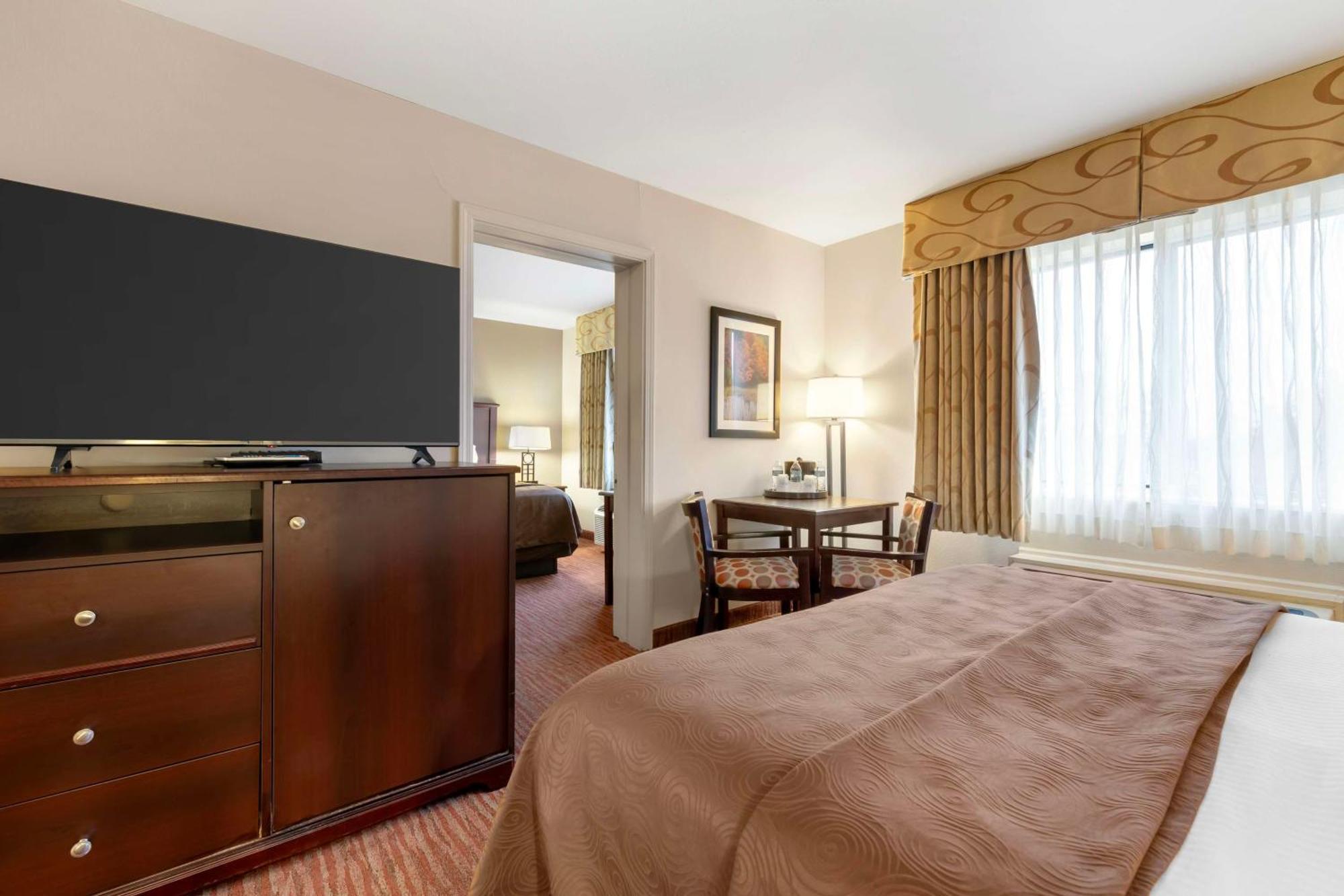 Best Western Plus Concord Inn Мінокуа Екстер'єр фото
