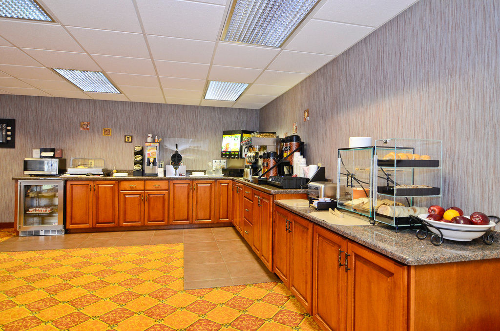 Best Western Plus Concord Inn Мінокуа Екстер'єр фото