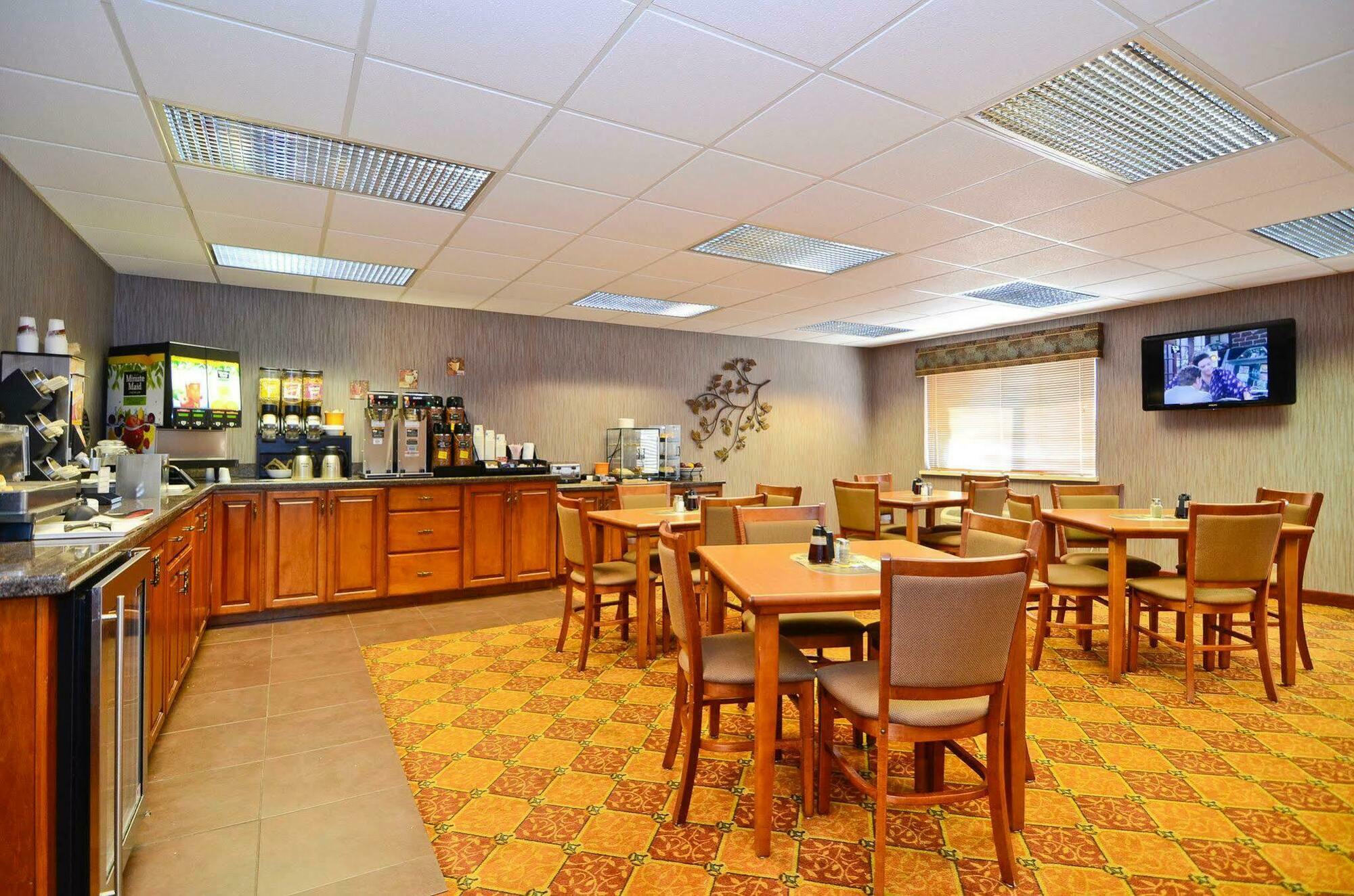 Best Western Plus Concord Inn Мінокуа Екстер'єр фото